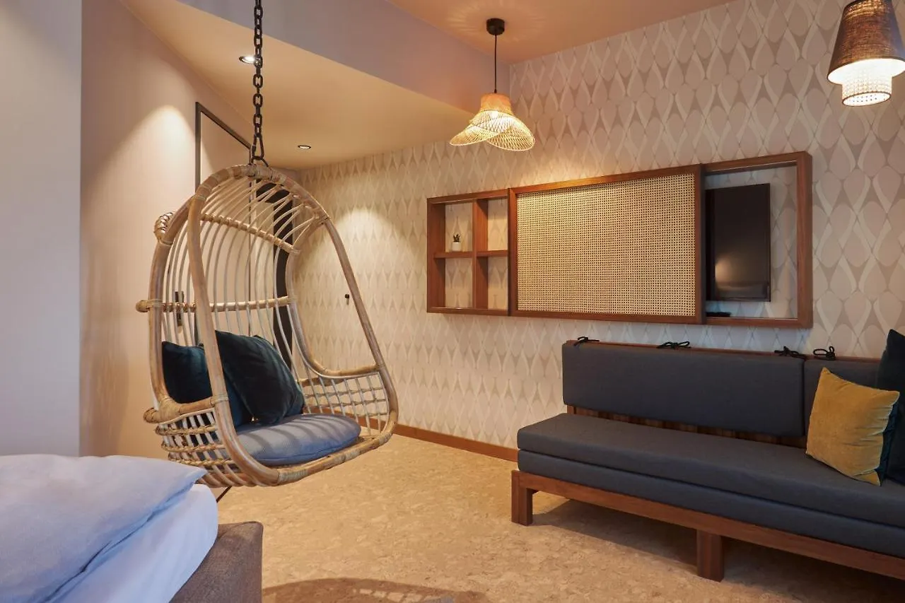 Cocoon Salzburg Hotel 4*,  Østrig